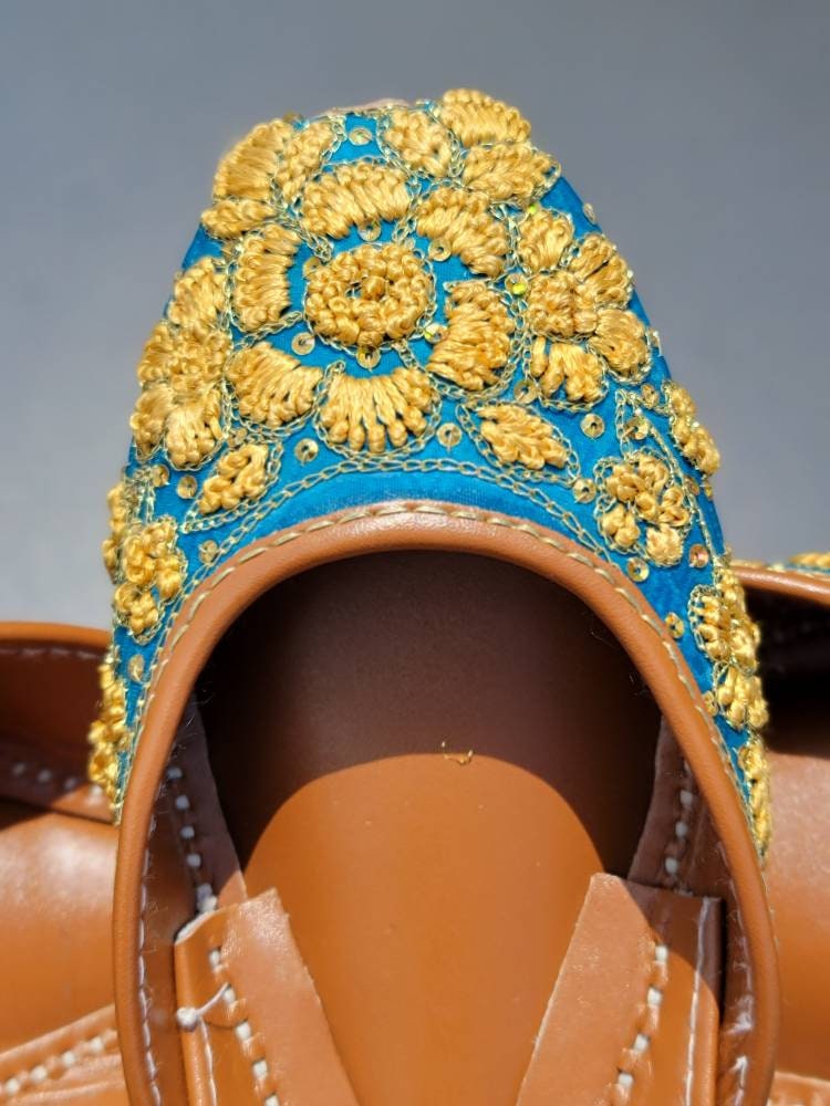 Blue with yellow hand Embroidered khussa/jutti.