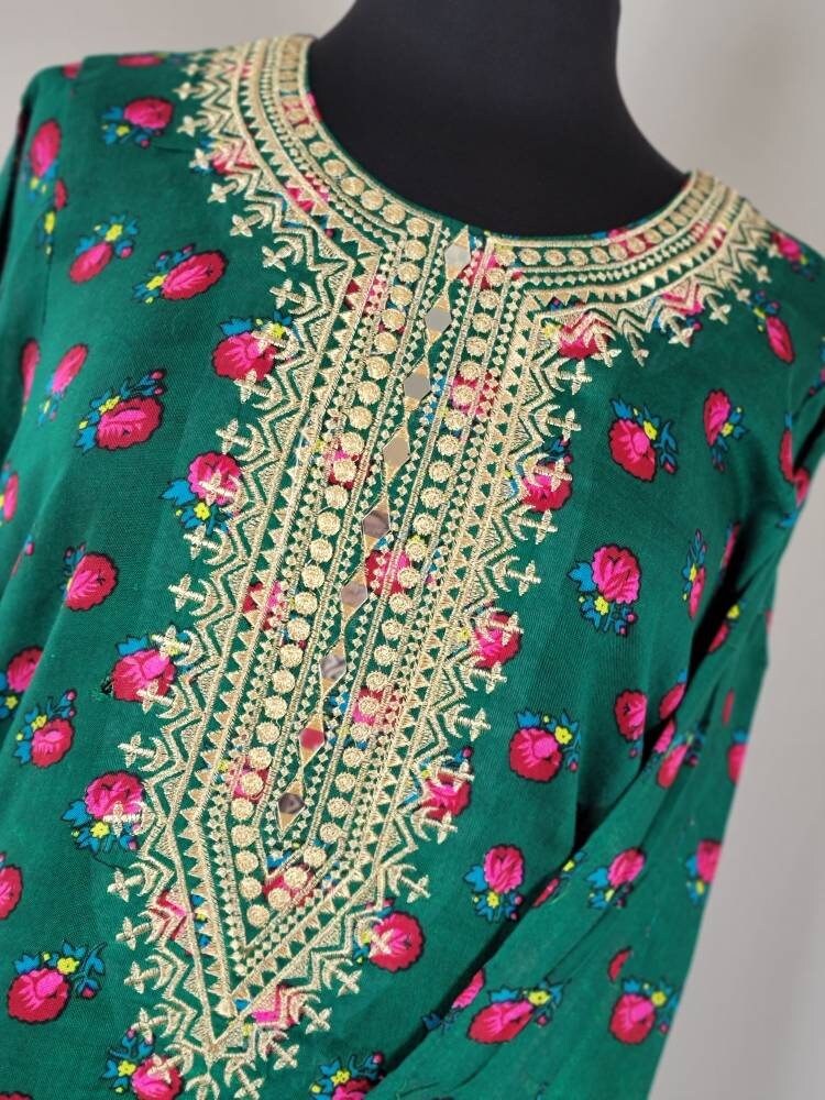 Green phulkari 2pc cotton shalwar kameez is perfect for your upcoming event.  Pakistani designer wear.  Ready to wear.