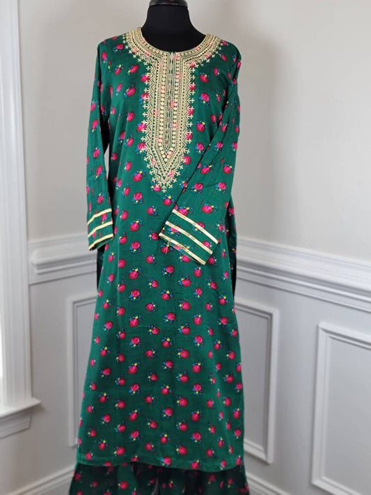 Green phulkari 2pc cotton shalwar kameez is perfect for your upcoming event.  Pakistani designer wear.  Ready to wear.