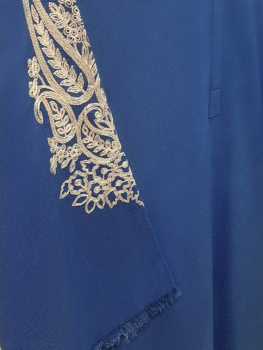 2 pc embroidered karandi suit.