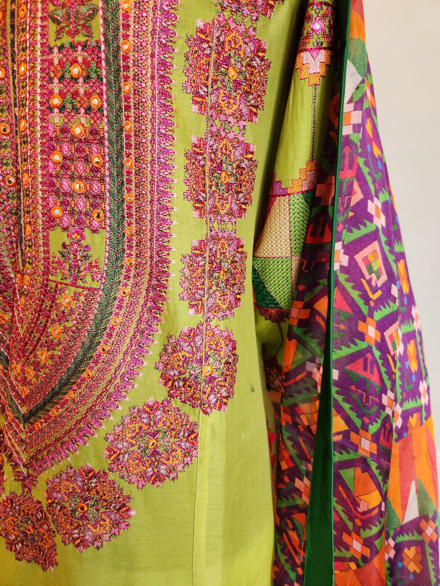 original husaain rehar lawn 3 pc stitched.