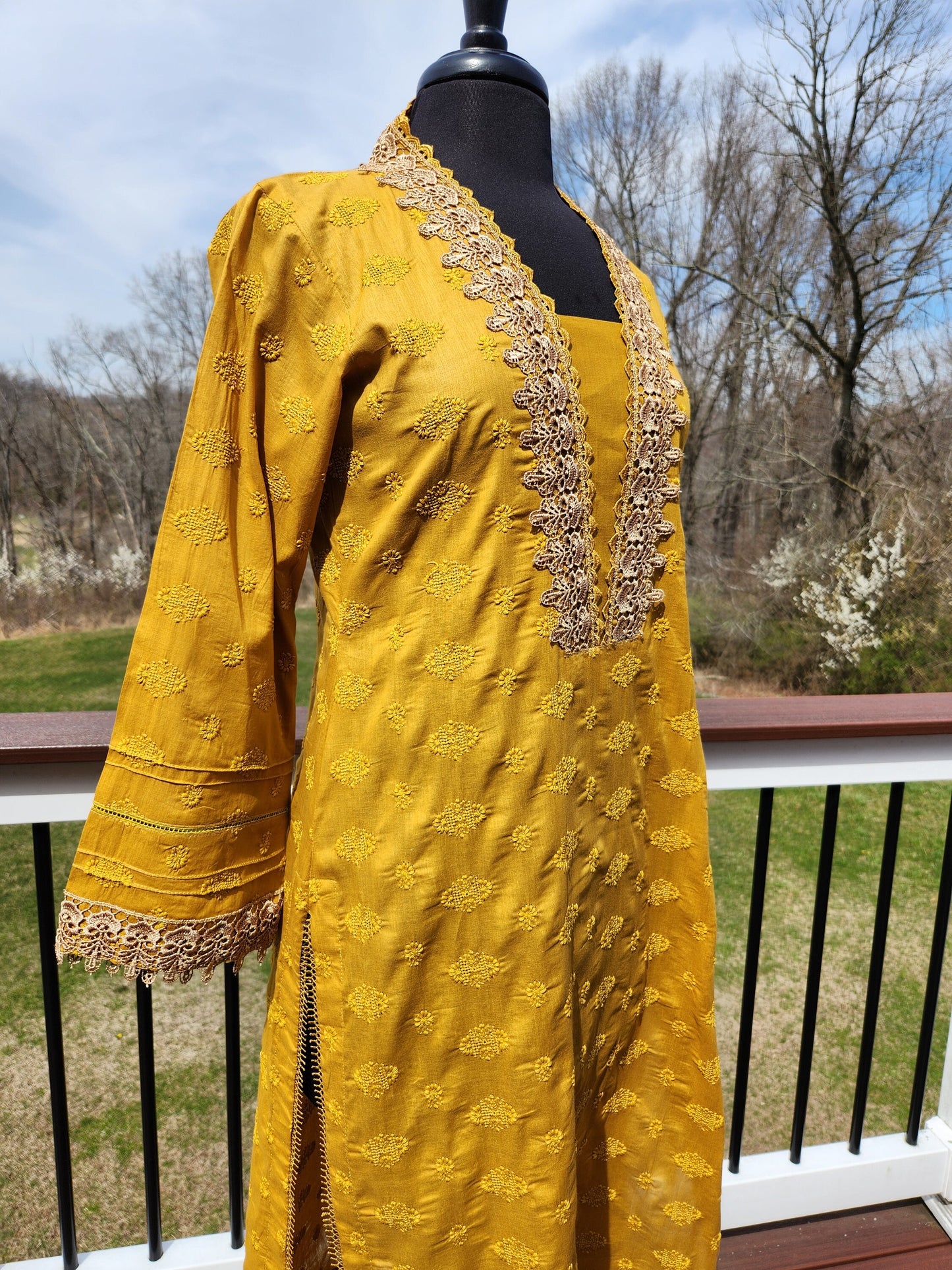 3 pc ready to wear lawn chikankari.